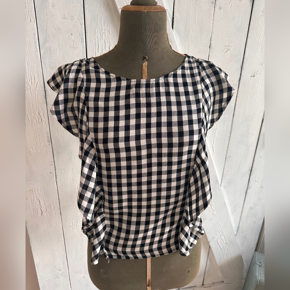 1.STATE size L black/white gingham ruffles shirt